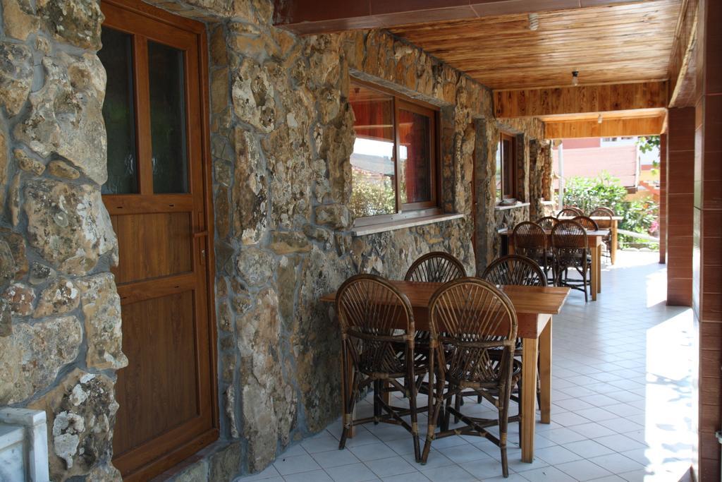 Uysallar Koy Evi İmroz Camera foto
